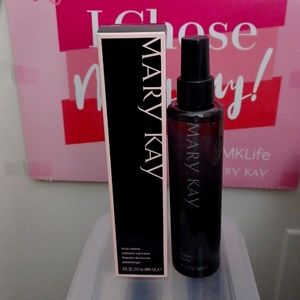 Mary Kay Brush Cleaner